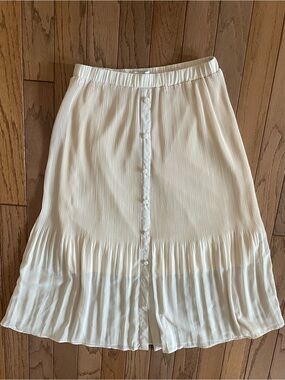 Cream Accordion Pleat Midi Skirt Faux Button Front & Elastic Waist